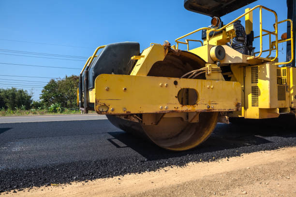 Best Local Driveway Pavers  in Walnut Creek, OH